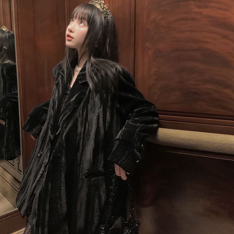 高级感炸街复古丝绒西装外套女春秋2025新款设计小众宽松休闲西服|undefined