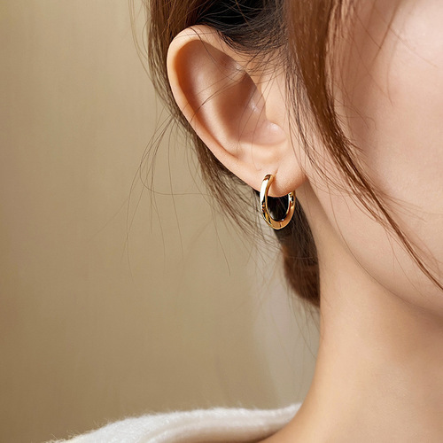 Genuine Gold Plated Distorted Circle Hoop Earrings, European and American Fashion, Personal and Elegant, Simple Metal Style, Wholesale for Women