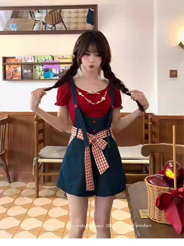 Summer New Style Casual Versatile Short-Sleeve Top for Petite Figures, Sweet and Youthful Bow Denim Overalls Set