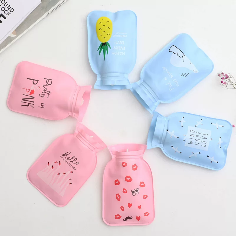 Small hand warmer for elementary school students, water container