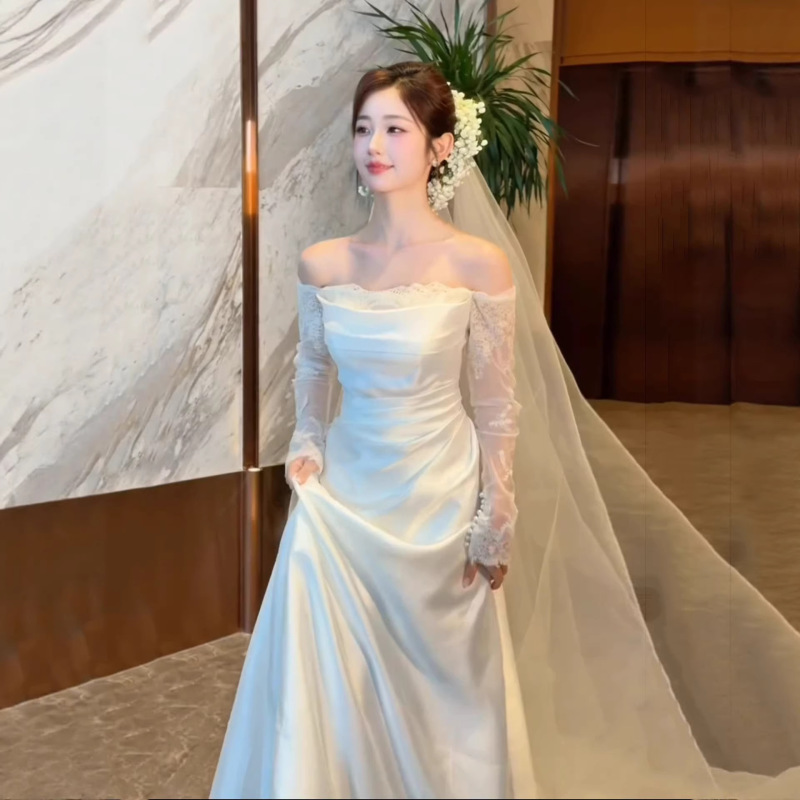 French-Style Lace Long-Sleeve Light Wedding Dress, High-End Off-Shoulder Bridal Gown, Summer Satin Train Engagement Dress French-Style Lace Long-Sleeve Light Wedding Dress, High-End Off-Shoulder Bridal Gown, Summer Satin Train Engagement Dress