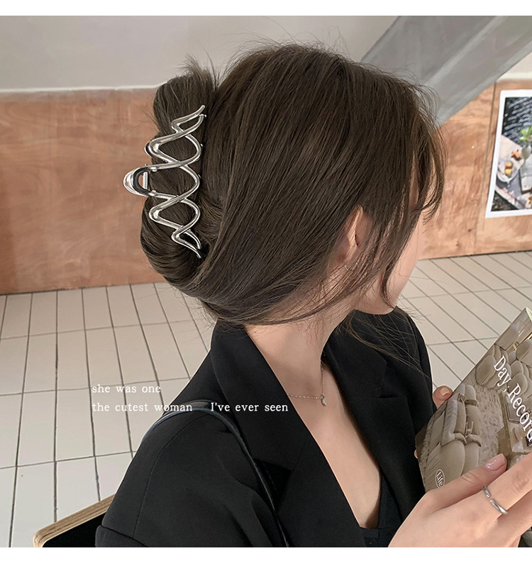 30g Weight Hair Claws Hair Accessories Type 1 Piece Quantity Daily, Street Occasion Alloy Material Geometric Pattern Women's Gender Plating Design IG Style Style Women's Ig Style Geometric Alloy Plating Hair Claws 5