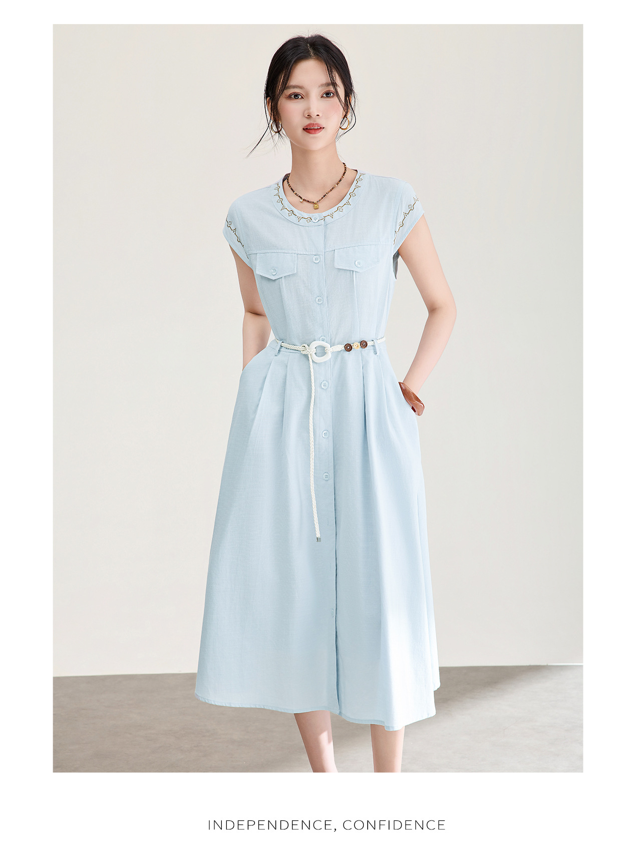 Đầm maxi nữ thắt eo chất liệu tơ tằm phối ren thêu hoa, dáng suông nhẹ, tay ngắn — màu sắc chi tiết 18