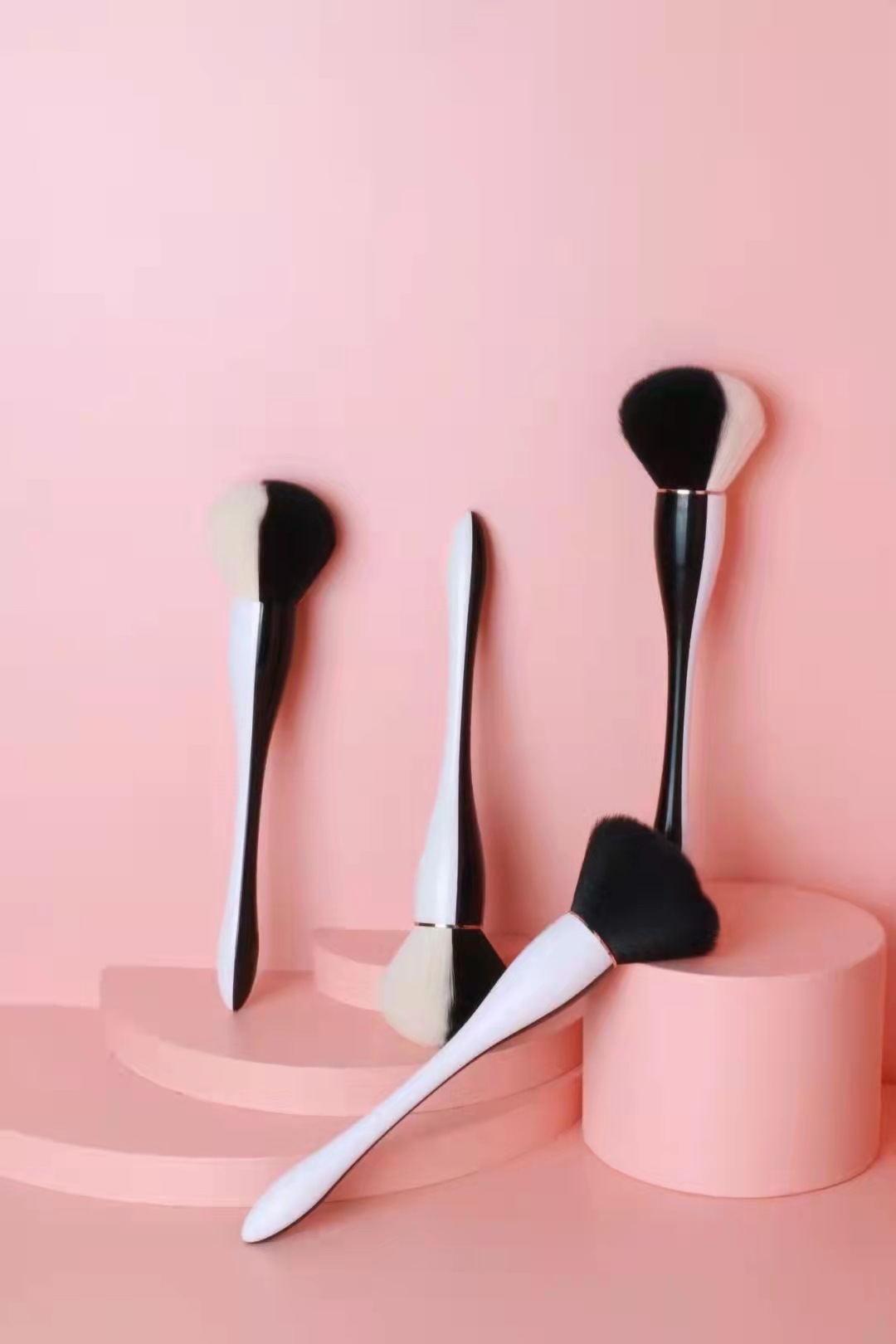 小蛮腰化妆刷 美妆工具高脚杯散粉刷腮红刷 小蛮腰散粉刷化妆工