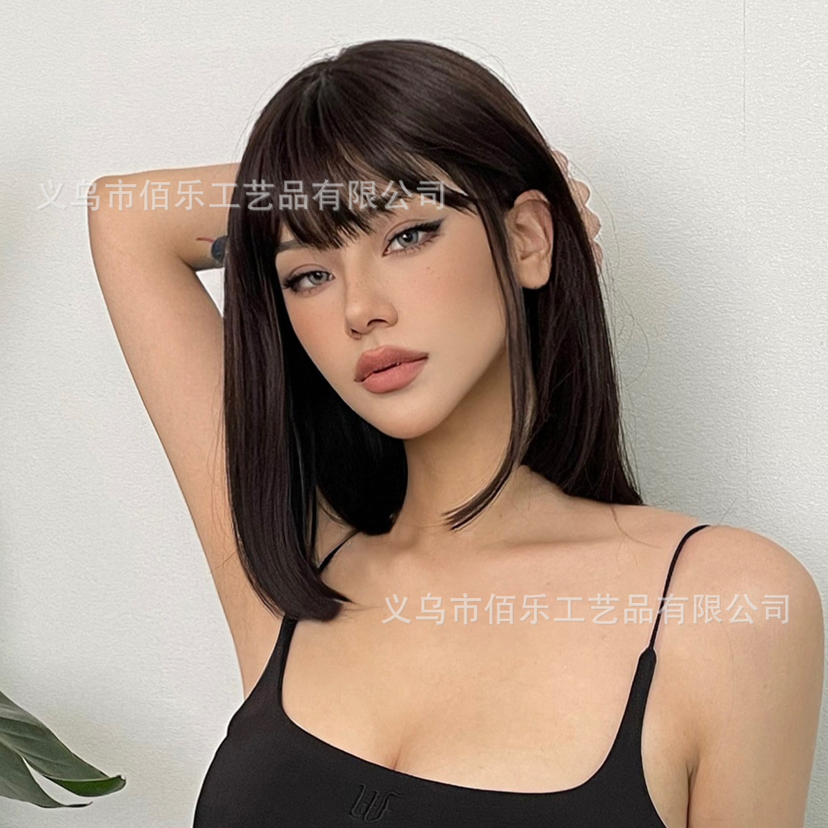 Estilo lindo negro marrón flequillo pelo corto recto Bobo cabeza natural Diario Femenino peluca fabricante en stock pelucas