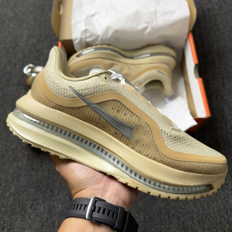Pure Original Pegasus Premium Running Shoes, Air-Cushioned, Breathable, Thick-Soled Sports Shoes, Casual Running Shoes for Couples Pure Original Pegasus Premium Running Shoes, Air-Cushioned, Breathable, Thick-Soled Sports Shoes, Casual Running Shoes for Couples
