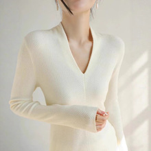 肌理感v领低领打底针织衫女秋冬韩系穿搭可外穿毛衣内搭修身上衣