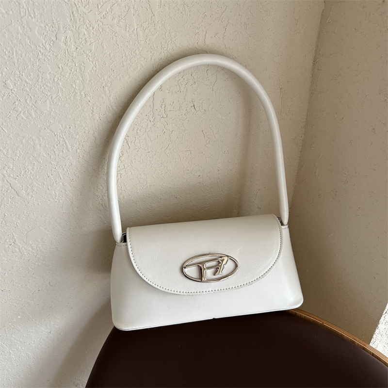 Moda retro portátil pequeña bolsa para mujeres 2023 nueva llegada trabajo de cercanías pequeña bolsa cuadrada estilo occidental simple bolsa de hombro