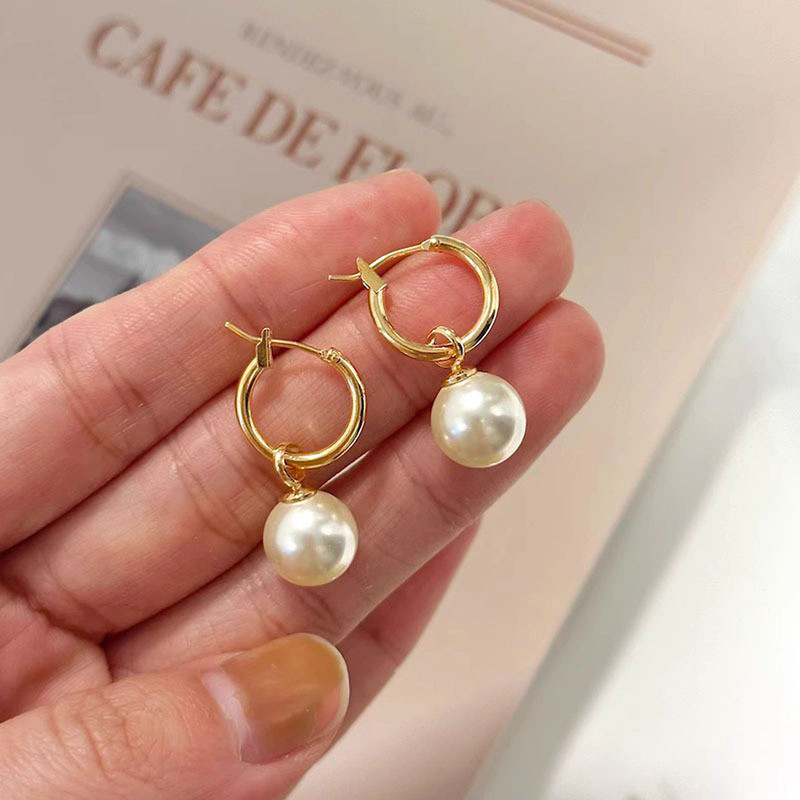 Fashionable Korean elegant earrings
