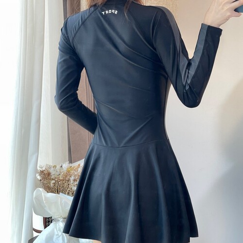 New one-piece swimsuit for women covering belly and slimming skirt swimsuit for hot spring ins pure desire internet celebrity swimsuit wholesale