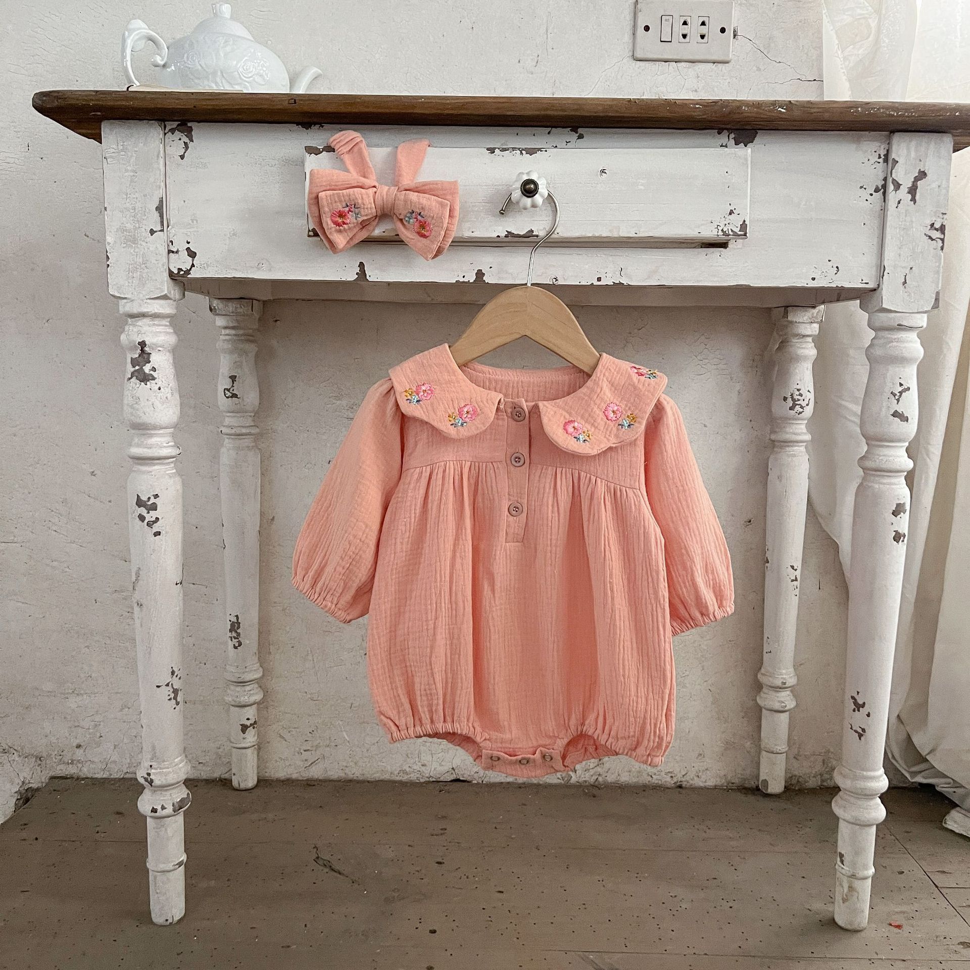 INS estilo coreano niñas bebé algodón de doble capa gasa mono mameluco flor bordado solapa mameluco con pañuelo en la cabeza