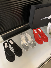 【不含税】2024夏季新款法式复古厚底人字拖鞋夹趾坡跟凉拖裙穿沙