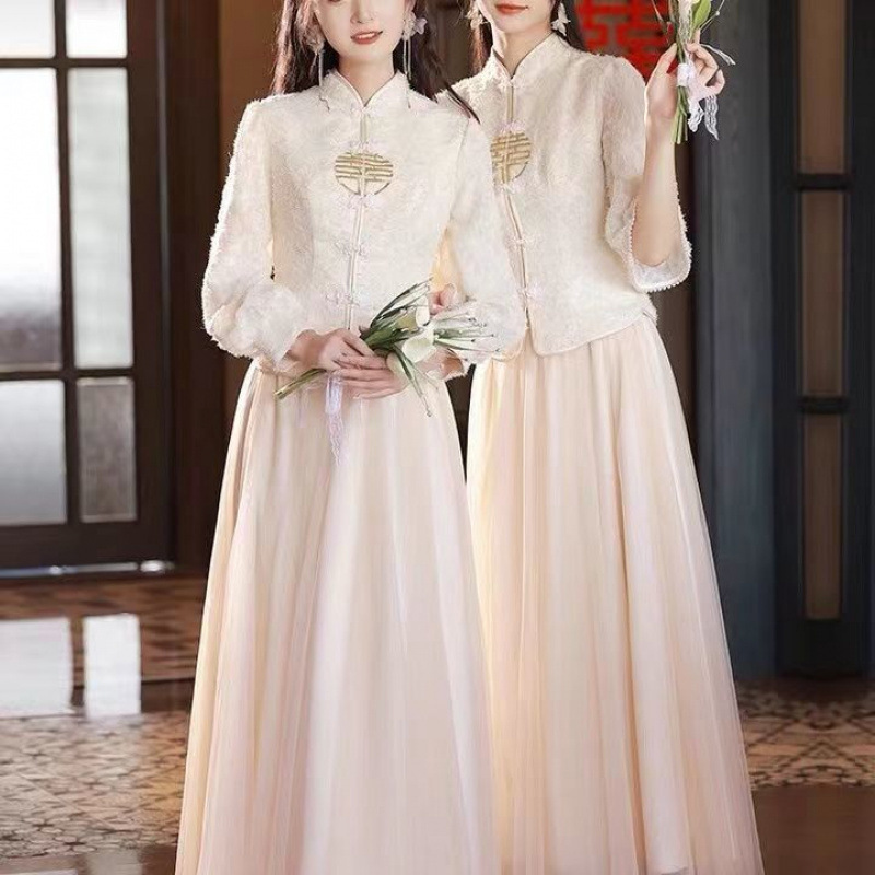 新中式伴娘服2024新款香槟色春夏秋冬姐妹团礼服裙伴娘服显瘦