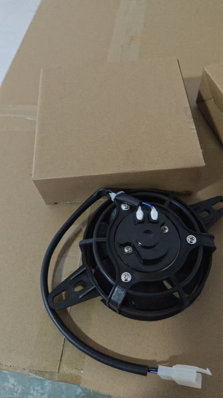 Crf Kxl250 Off-Road Motorcycle Atv Water Tank Fan Modified Water-Cooled Engine Cooling Radiator