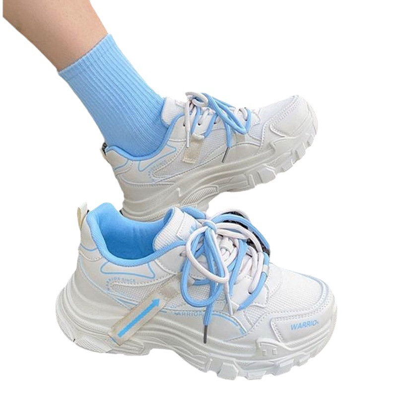 Clunky zapatillas para las mujeres 2022 verano nueva malla transpirable zapatillas versátil ins moda plataforma casual zapatos de mujer