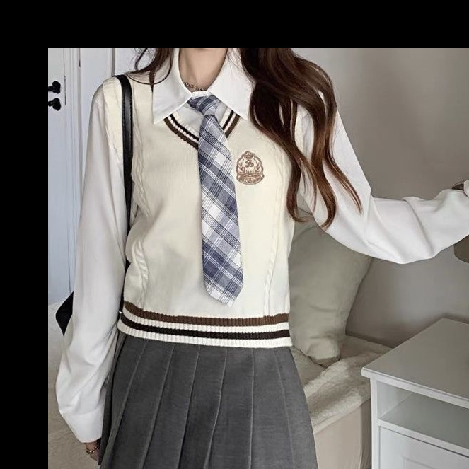 American jk uniform suit skirt college style women's autumn age-reducing knitted vest shirt pleated skirt three-piece suit American jk uniform suit skirt college style women's autumn age-reducing knitted vest shirt pleated skirt three-piece suit