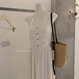 Y.JIA伊嘉 上新法式温柔淑女风显瘦V领挂脖背心长款显瘦连衣裙女