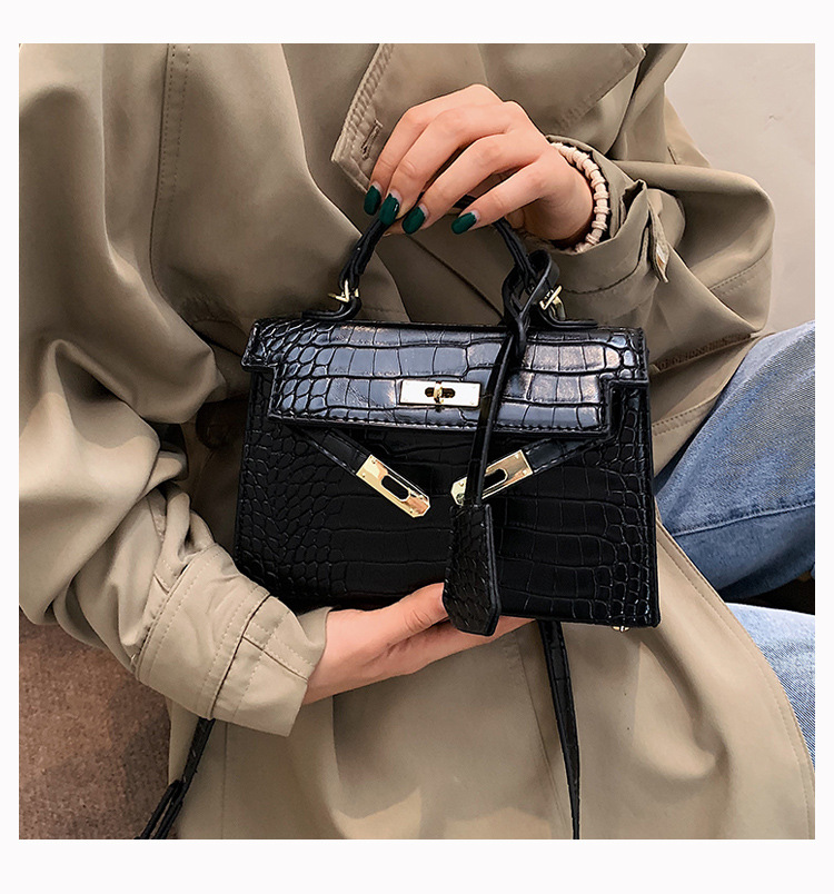 Textured Casual Bags New Fashion Messenger Bags Shoulder Bags Handbags Underarm Bags display picture 3