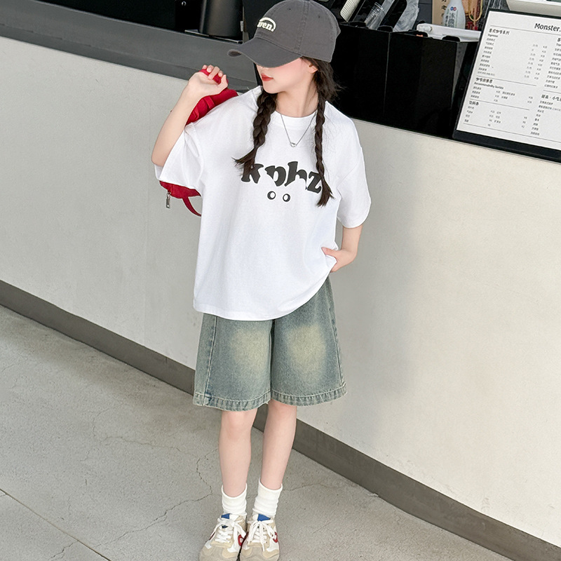 Foreign Trade Girls Summer Suit Korean Style Medium and Large Girls Cartoon Short-Sleeved T-Shirt Casual Loose Denim Shorts Wholesale