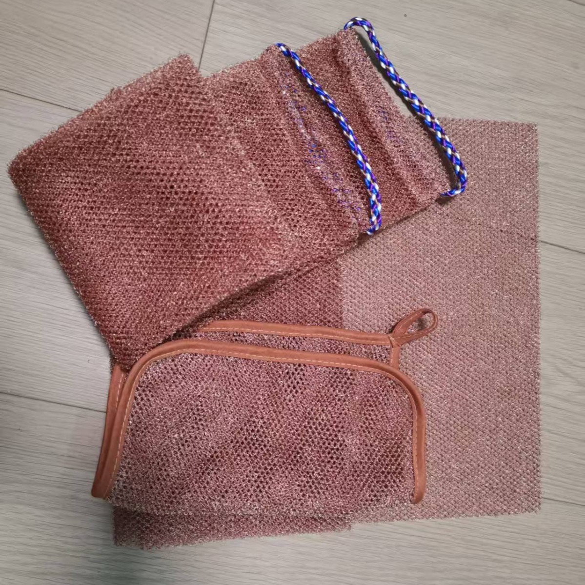 Tira exfoliante para baño transfronteriza, toalla de baño, herramienta de exfoliación para baño, tira para eliminar la suciedad, se transforma instantáneamente en una bola de baño, fácil de usar.