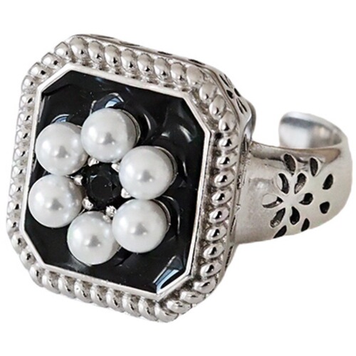 Sterling silver French Hepburn palace style square pearl flower ring internet celebrity same style vintage retro trend