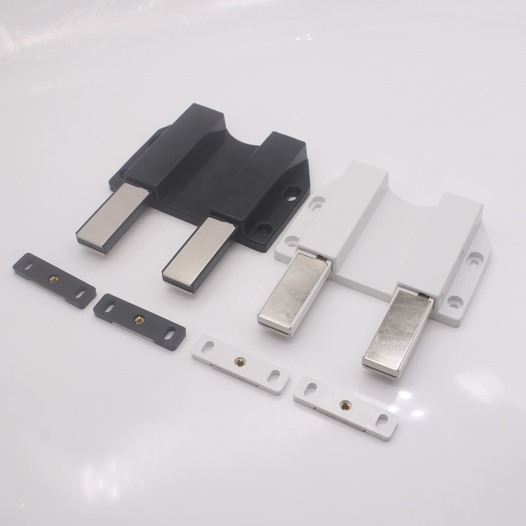 双门自弹磁吸-1
