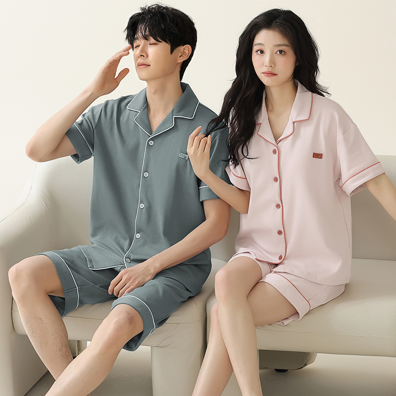 Pajamas de pareja simple mujeres verano 2024 nuevo delgado pantalones cortos de mangas cortas con solapa de algodón para hombres set de ropa de hogar