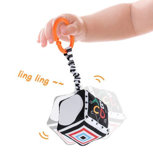 Baby bed surround early education cloth book toy baby lathe new black and white double-sided educational bed surround saliva towel pendant