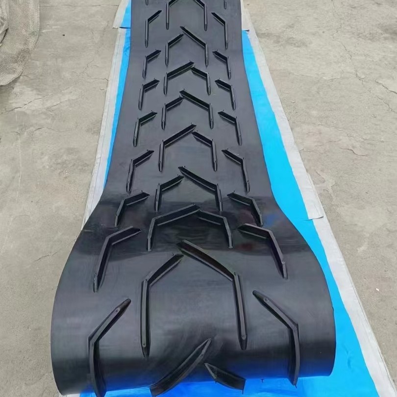 恒一工业凸人字带加里输送带输送防滑输送带耐磨输送带