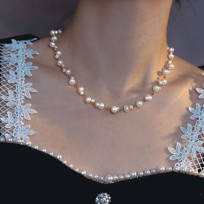 淡水真珠小金珠クロス編みネックレス女性レトロフレンチファッション宮廷風シンプルチタン鋼鎖|undefined