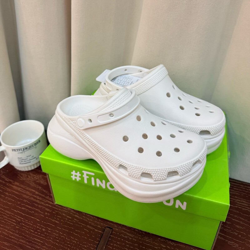 Cross New Style Whale Thick-Soled Clogs for Women, Crocs Summer Cloud Puff Clogs with Closed-Toe Design