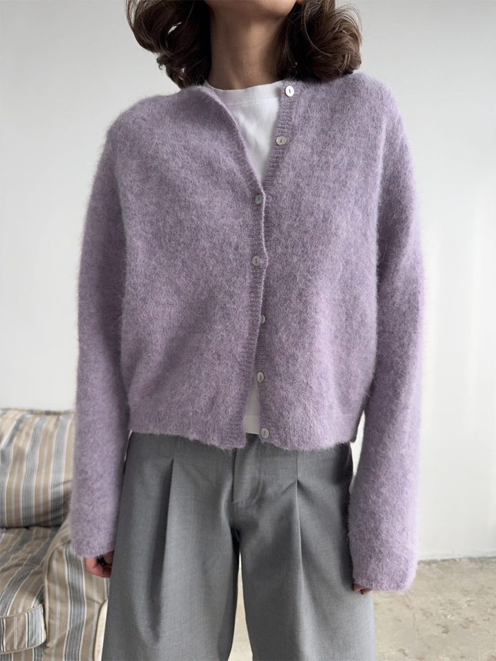 Áo khoác cardigan len nữ dáng rộng một hàng cúc, chất liệu dệt kim mềm mại, phong cách thanh lịch — Màu hồng nhạt (hàng có sẵn), Màu xanh lá cây (có hàng), Màu xanh ô liu (đốm), Màu xanh đậm (Còn hàng) chi tiết 8