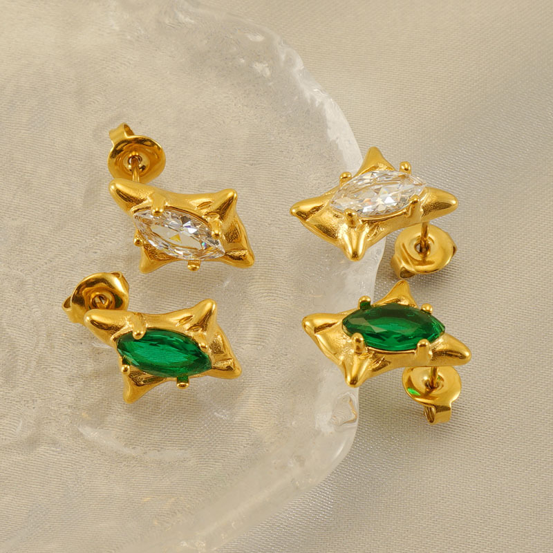 1 Pair Star Retro Simple Style Titanium Steel 18K Gold Plated Zircon Ear Studs display picture 4