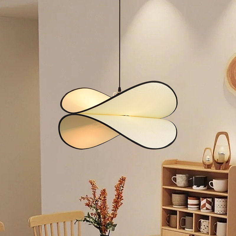 Estilo de crema francesa restaurante Estudio Nanyang retro sala de estar lámpara de tela Luz de araña de papas fritas de estilo silencioso antiguo dormitorio