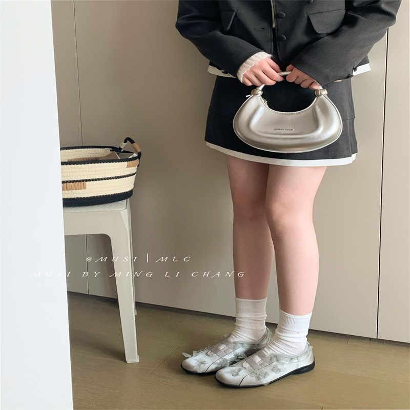 회색