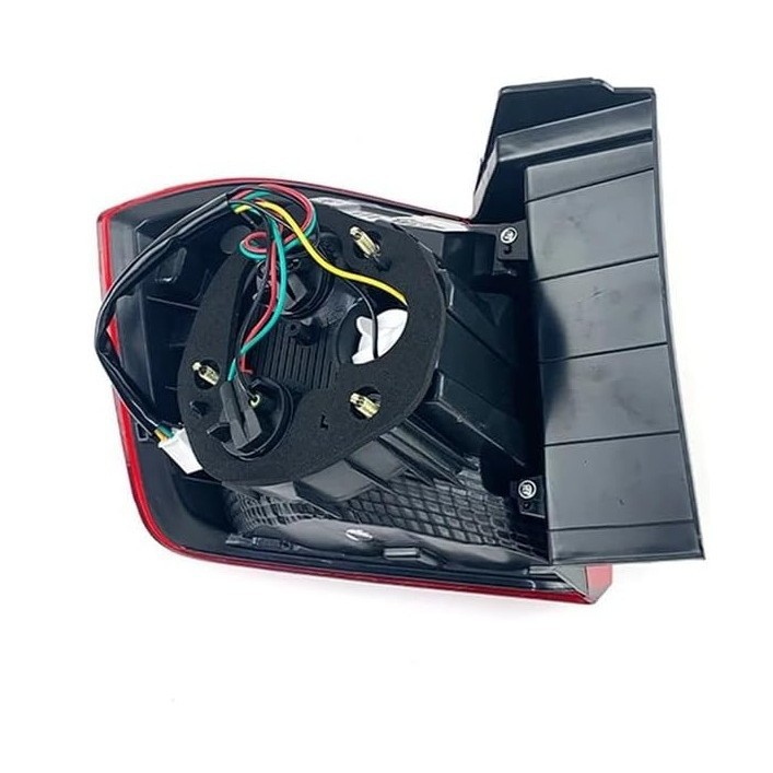 Adecuado para 17 - 18 años Chery Ruihu 5X conjunto de bombilla trasera de freno y dirección de luz trasera de protección contra colisión