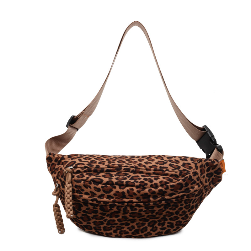 Otoño y invierno super caliente nicho leopardo bolso mochila para mujeres 2025 nuevo retro bolso de pecho universal bolso de cintura universal
