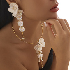 欧米国境を越えたカラー人魚姫ホタテ花首輪リゾート風立体花卉鎖骨ネックレスearrings