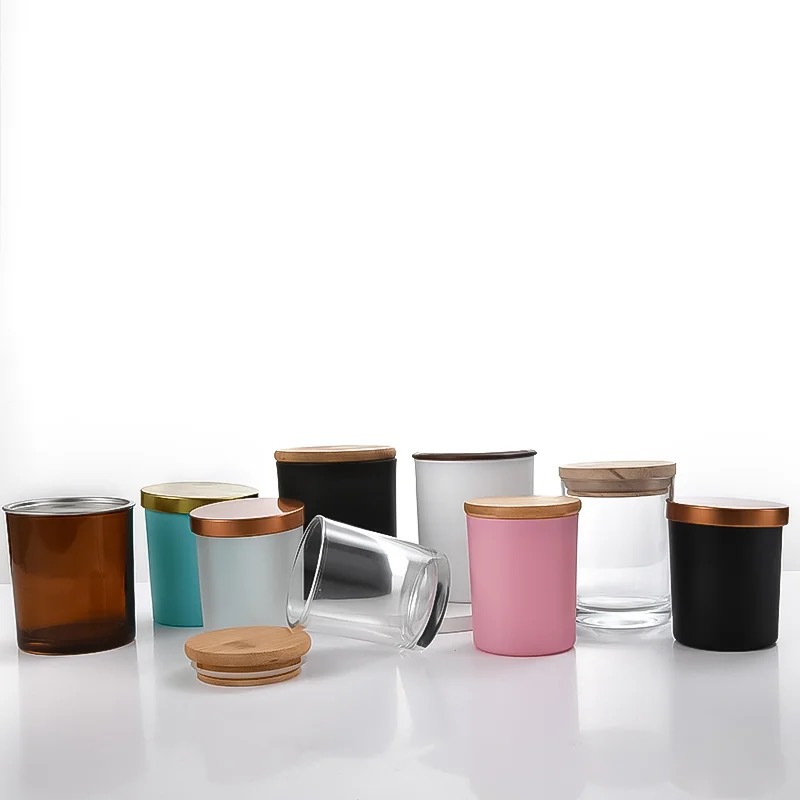 Venta al por mayor taza de vela tarro de vidrio color esmerilado recipiente de vidrio aromaterapia taza vacía con tapa dormitorio romántico candelabro logo