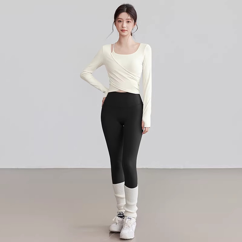 Beige black leggings