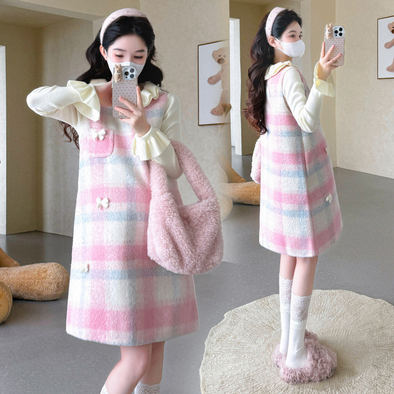 2026 Autumn/Winter Korean-style Sweet Plaid Handmade Bow Maternity Vest Dress + Lace Sweater Maternity Set