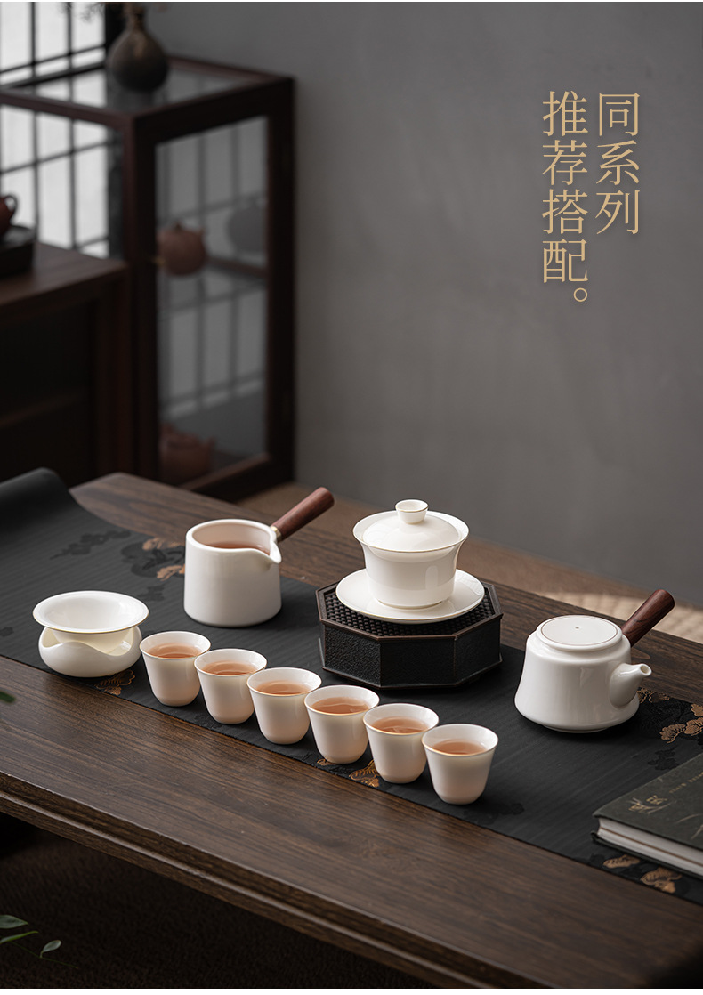 高白瓷公道杯_08