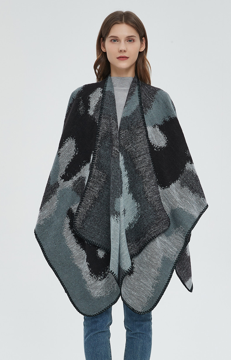 Unisex Large leopard print split cape with double jacquard collar_voghion.com