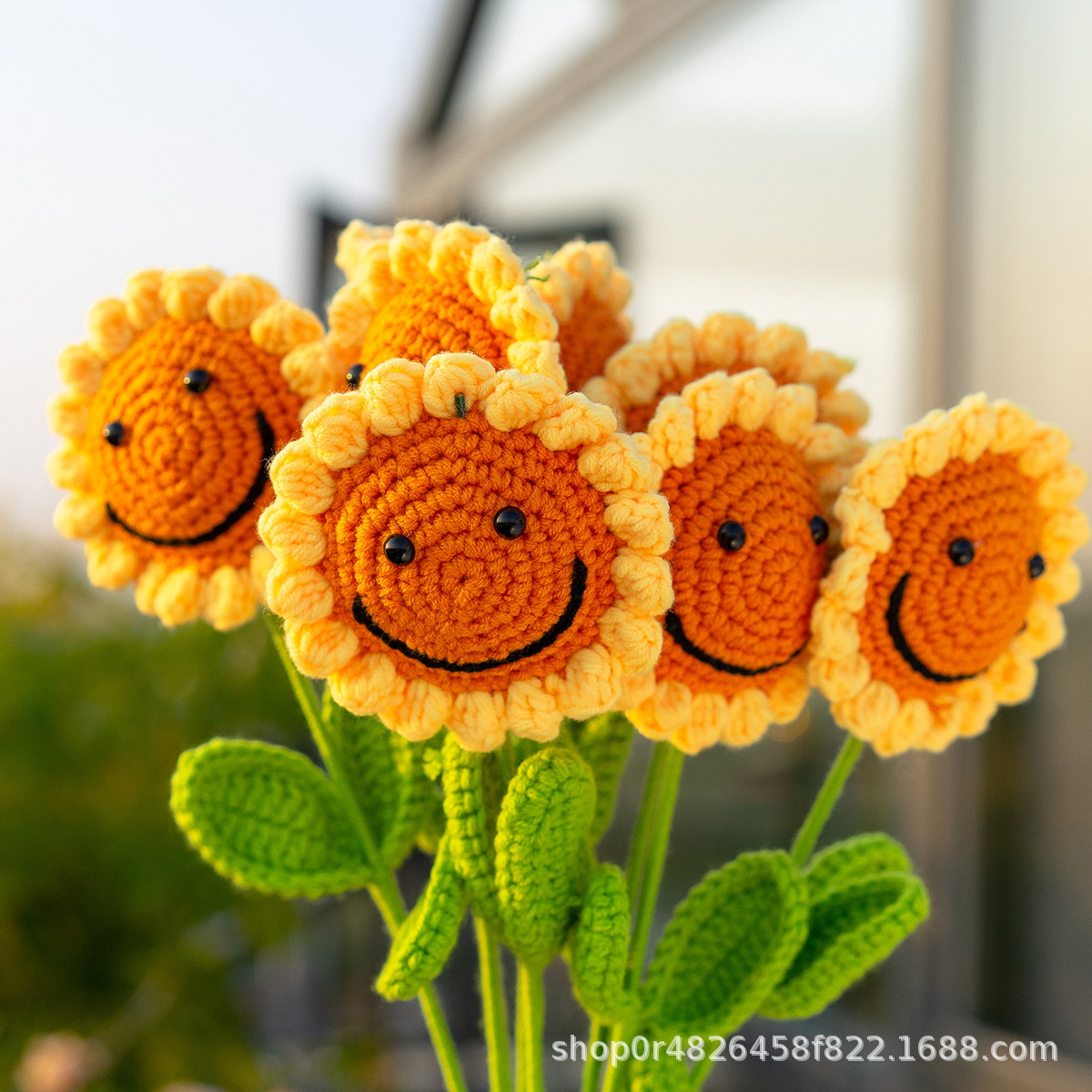 Girasol ramo de ganchillo de lana tejido a mano producto terminado sonrisa flor artificial Día del maestro examen de ingreso a la universidad regalo de graduación