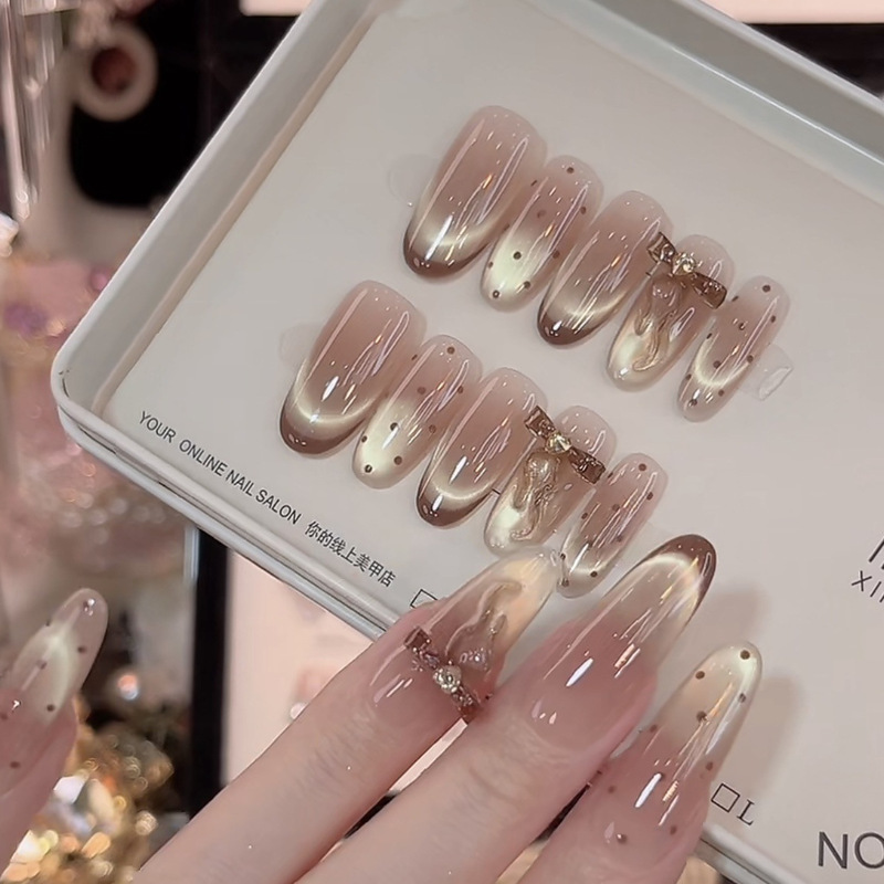 [Caramel Butterfly] Handmade press-on nails, featuring a luxurious cat-eye butterfly design, offering a high-end, wearable manicure experience – 10 pieces per pack