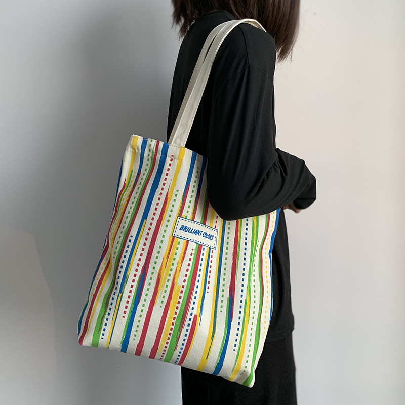 Women's Medium Canvas Rainbow Stripe Basic Zipper Canvas Bag display picture 5