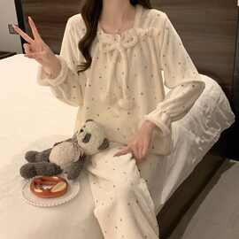 2026秋冬季睡衣女款家居服高级感长袖长裤法兰绒保暖两件套可外穿
