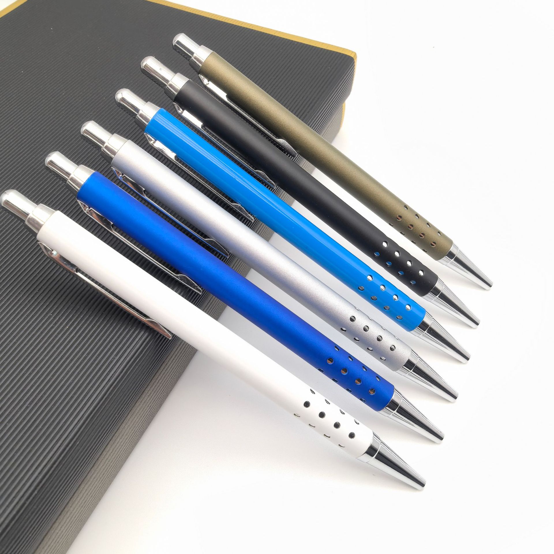 Metal multicolor 24 agujeros bolígrafo hotelero publicidad creativa bolígrafo regalo fino bolígrafo de metal personalizado