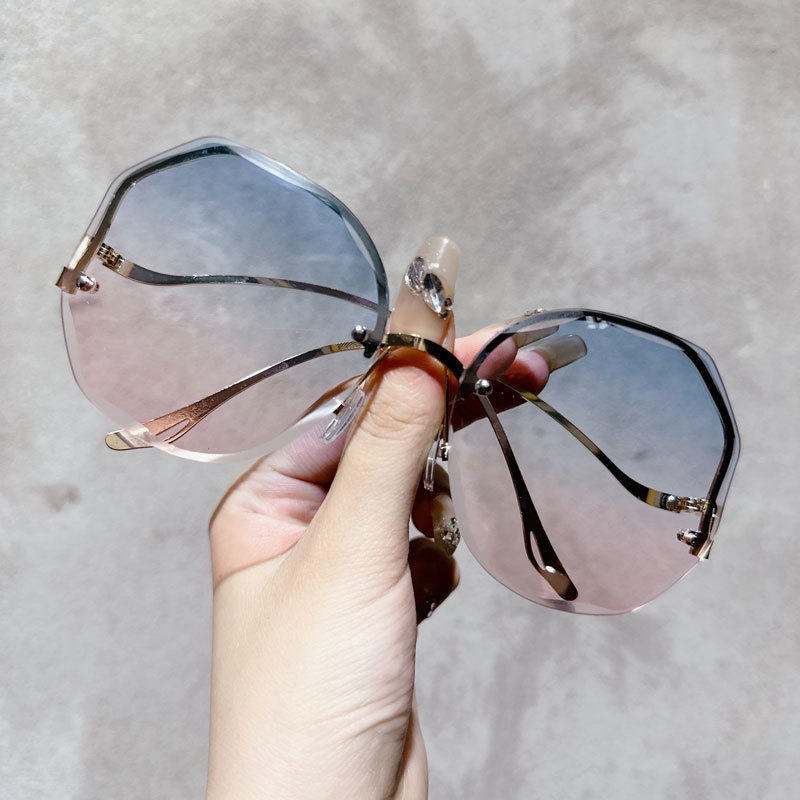 Sunglasses for women High fashion half frame plain face sunglasses Outdoor sunscreen UV protection large frame powder blusher sunglasses_voghion.com