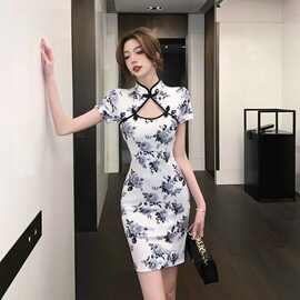 2026夏季新款年轻款少女改良式旗袍超修身显瘦炸街短袖包臀连衣裙